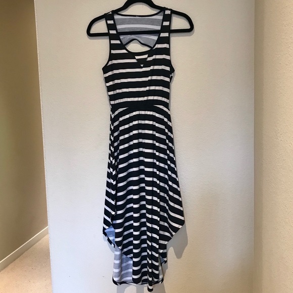 Black and Cream Striped Dress - Picture 2 of 3